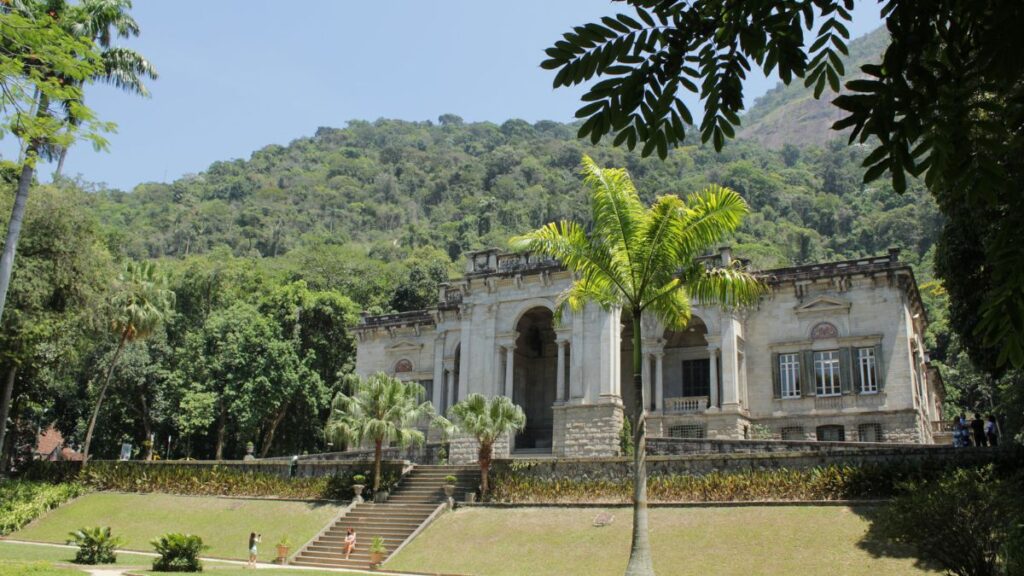 Parque Lage Rio de Janeiro palacete escola artes visuais pontos turísticos"